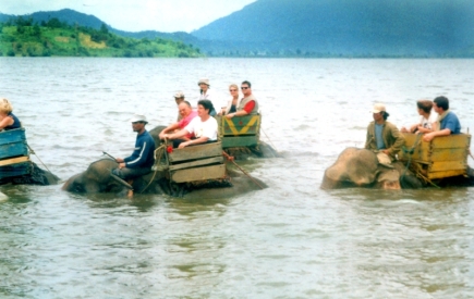 Tour Buôn Ma Thuột - Thác Draynur - Buôn Đôn - Hồ LaK - Kotam